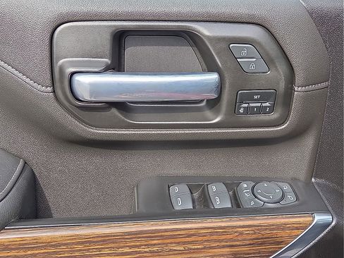 Used 2022 Chevrolet Silverado 2500 High Country w/ LPO, Hitch Package AWD/4WD image 13