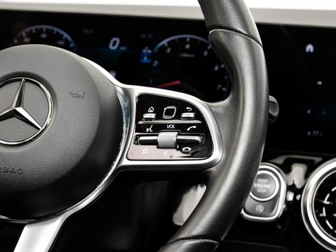 Used 2023 Mercedes-Benz GLA 250 image 22