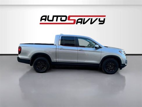 Used 2025 Honda Ridgeline RTL+ image 8