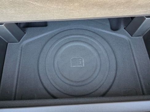 Used 2018 Chevrolet Equinox Premier image 15