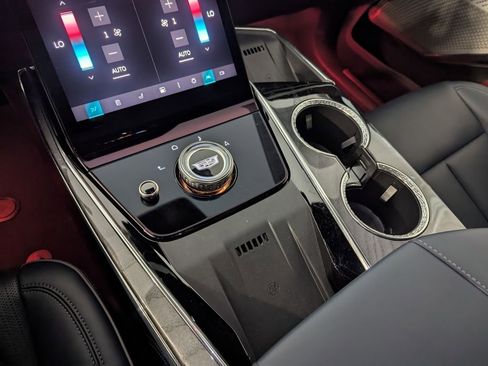 Used 2025 Cadillac Escalade IQ Luxury 2 w/ LPO, Premium Carpet Package image 79