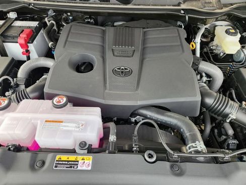 New 2026 Toyota Tundra SR image 21