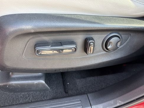 Used 2024 Honda CR-V EX-L image 16