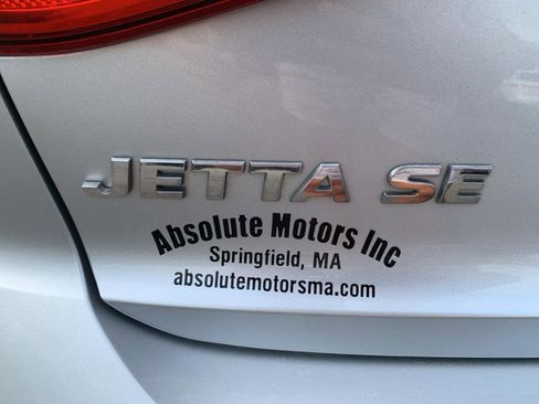Used 2015 Volkswagen Jetta SE image 24