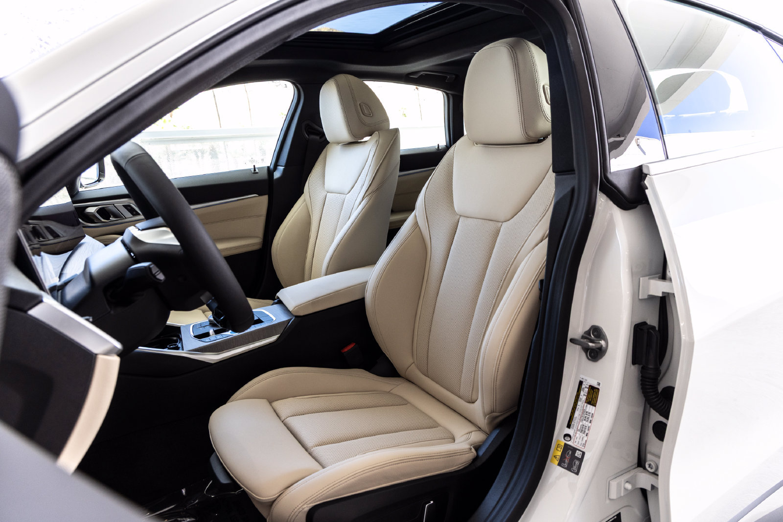 New 2026 BMW i4 eDrive40 w/ Premium Package RWD image 18