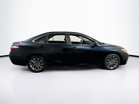 Used 2016 Toyota Camry XLE FWD image 4