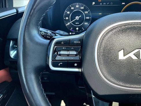 Used 2024 Kia Carnival SX Prestige FWD image 15
