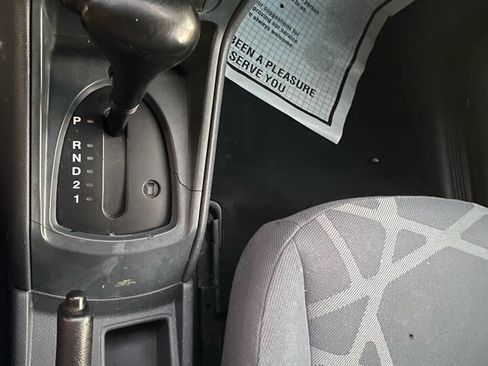 Used 2010 Ford Transit Connect XL image 16