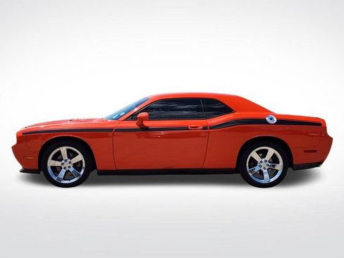 Used 2009 Dodge Challenger R/T RWD image 4