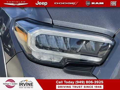 Used 2023 Toyota Tacoma TRD Off-Road image 7