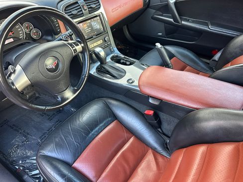 Used 2008 Chevrolet Corvette Coupe w/ Preferred Equipment Group RWD image 10