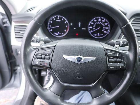 Used 2015 Hyundai Genesis 3.8 image 17