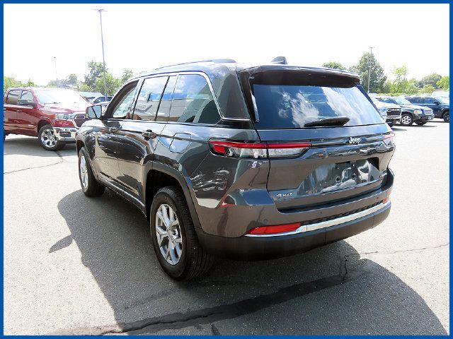 Certified 2023 Jeep Grand Cherokee Limited AWD/4WD image 5