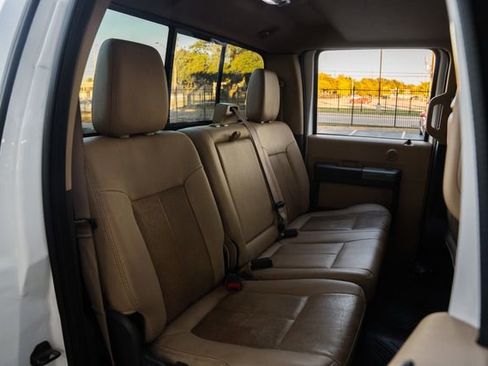 Used 2011 Ford F350 Lariat image 38