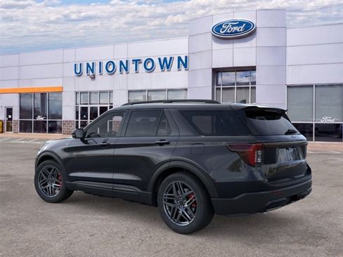 Used 2026 Ford Explorer ST-Line w/ ST-Line Street Pack AWD/4WD image 4