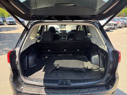 Used 2020 Subaru Forester Premium AWD/4WD image 26