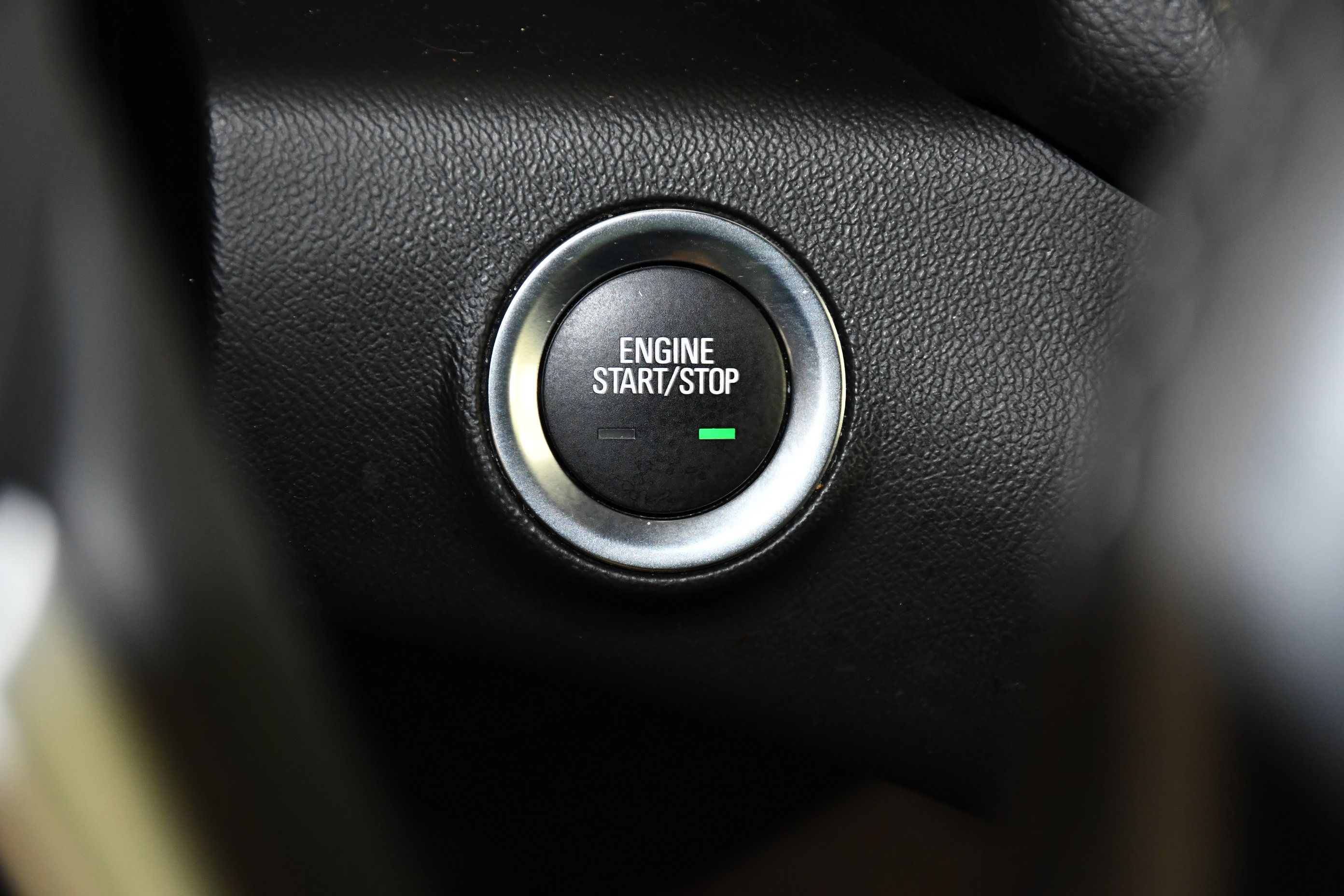 Used 2024 GMC Terrain SLT w/ Tech Package AWD/4WD image 25
