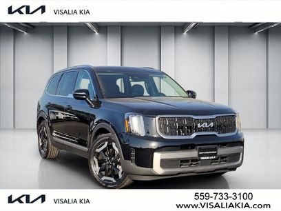 Used 2023 Kia Telluride EX w/ EX Captain's Chair Package
