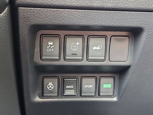 Used 2017 Nissan Rogue SL w/ SL Premium Package AWD/4WD image 18