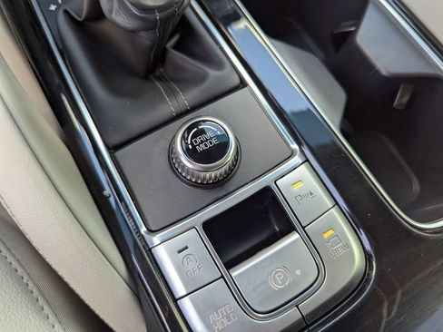 Certified 2022 Kia Telluride SX w/ Towing Package image 23