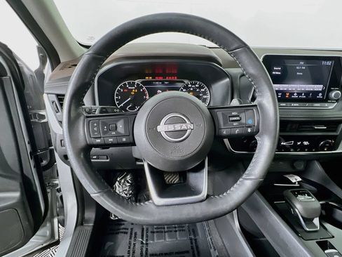Used 2023 Nissan Rogue SV w/ SV Premium B Package AWD/4WD image 10