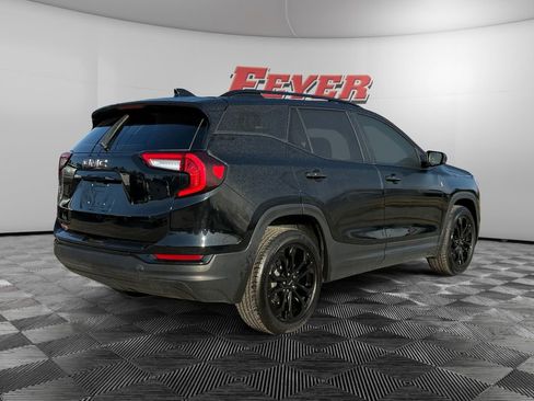 Used 2022 GMC Terrain SLE w/ Driver Convenience Package image 5