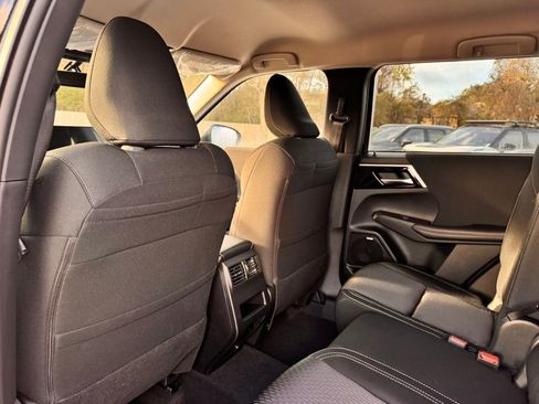New 2026 Mitsubishi Outlander ES FWD image 15