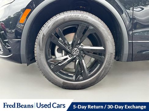 Used 2024 Volkswagen Tiguan SE R-Line AWD/4WD image 39