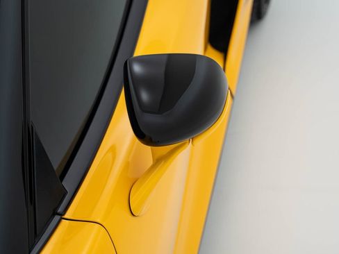 Used 2023 McLaren GT image 13