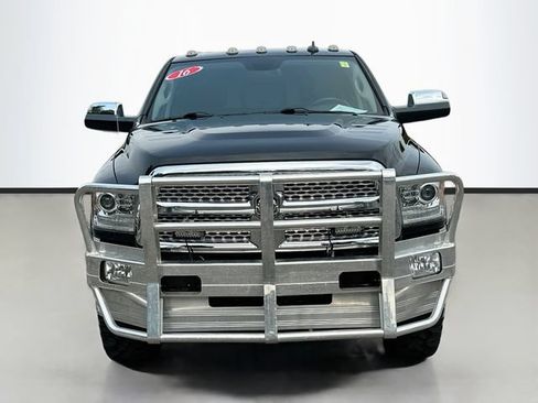 Used 2016 RAM 2500 Laramie AWD/4WD image 4