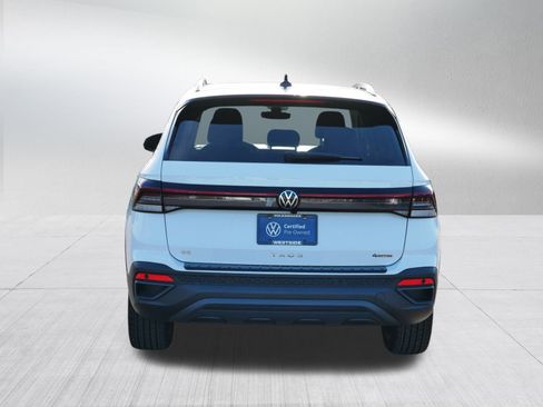 Certified 2025 Volkswagen Taos SE image 6