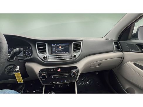 Used 2018 Hyundai Tucson SEL AWD/4WD image 17