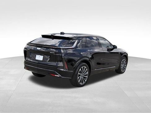 New 2026 Cadillac Lyriq Sport AWD/4WD image 4