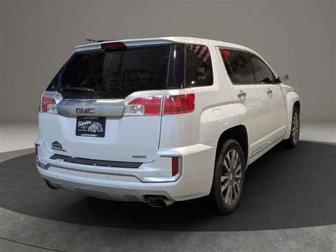 Used 2017 GMC Terrain Denali image 5