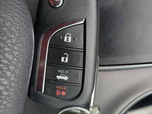 Certified 2023 Toyota Camry SE FWD image 36