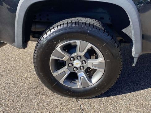 Used 2017 Chevrolet Colorado Z71 image 13