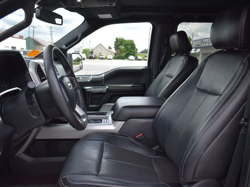 Used 2019 Ford F150 Lariat w/ Equipment Group 502A Luxury AWD/4WD image 16
