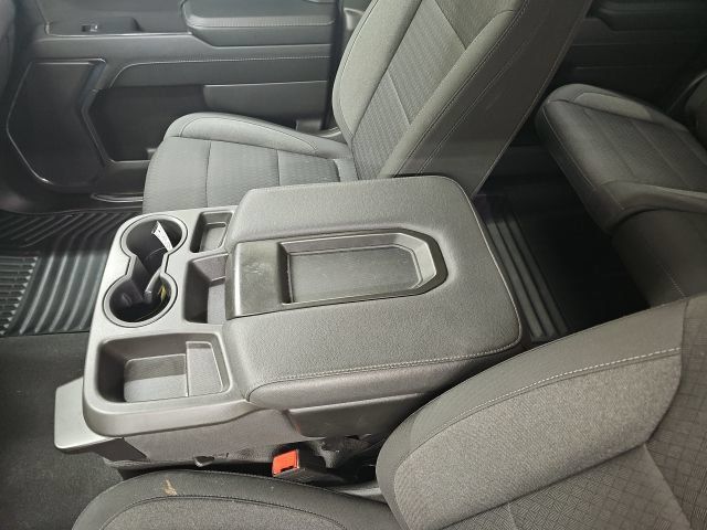 Used 2023 Chevrolet Silverado 1500 LT AWD/4WD image 3