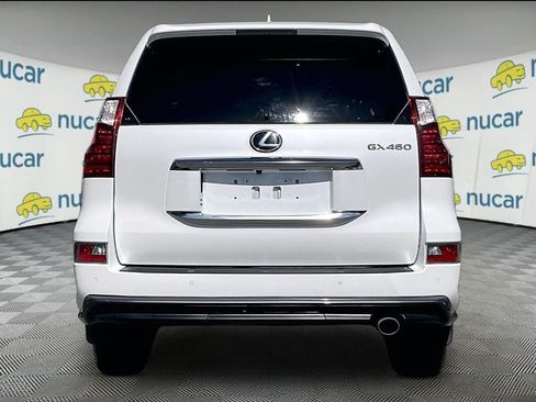 Used 2022 Lexus GX 460 Premium w/ Accessory Package AWD/4WD image 5