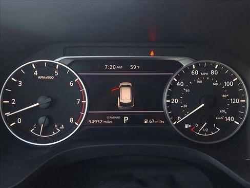 Used 2023 Nissan Rogue SV image 11