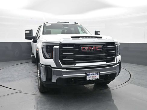 New 2026 GMC Sierra 2500 Pro image 2