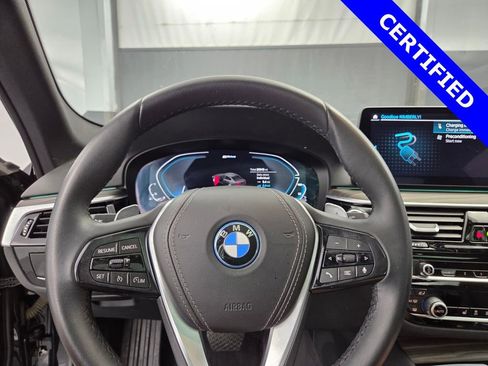 Certified 2023 BMW 530e 530e iPerformance w/ Premium Package image 29