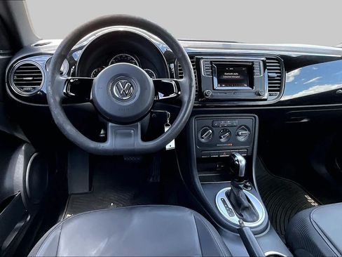 Used 2016 Volkswagen Beetle 1.8T FWD image 6