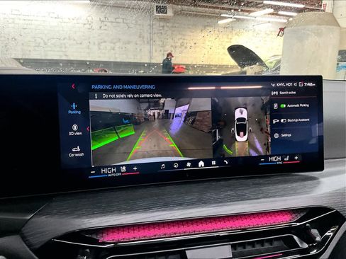 Certified 2025 BMW M440i Convertible w/ Premium Package image 23