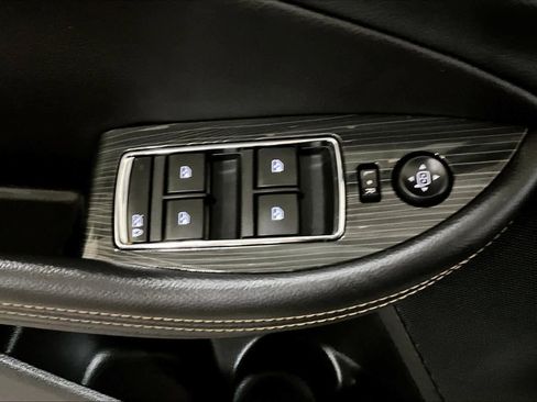 Used 2016 Chevrolet Impala LTZ FWD image 36