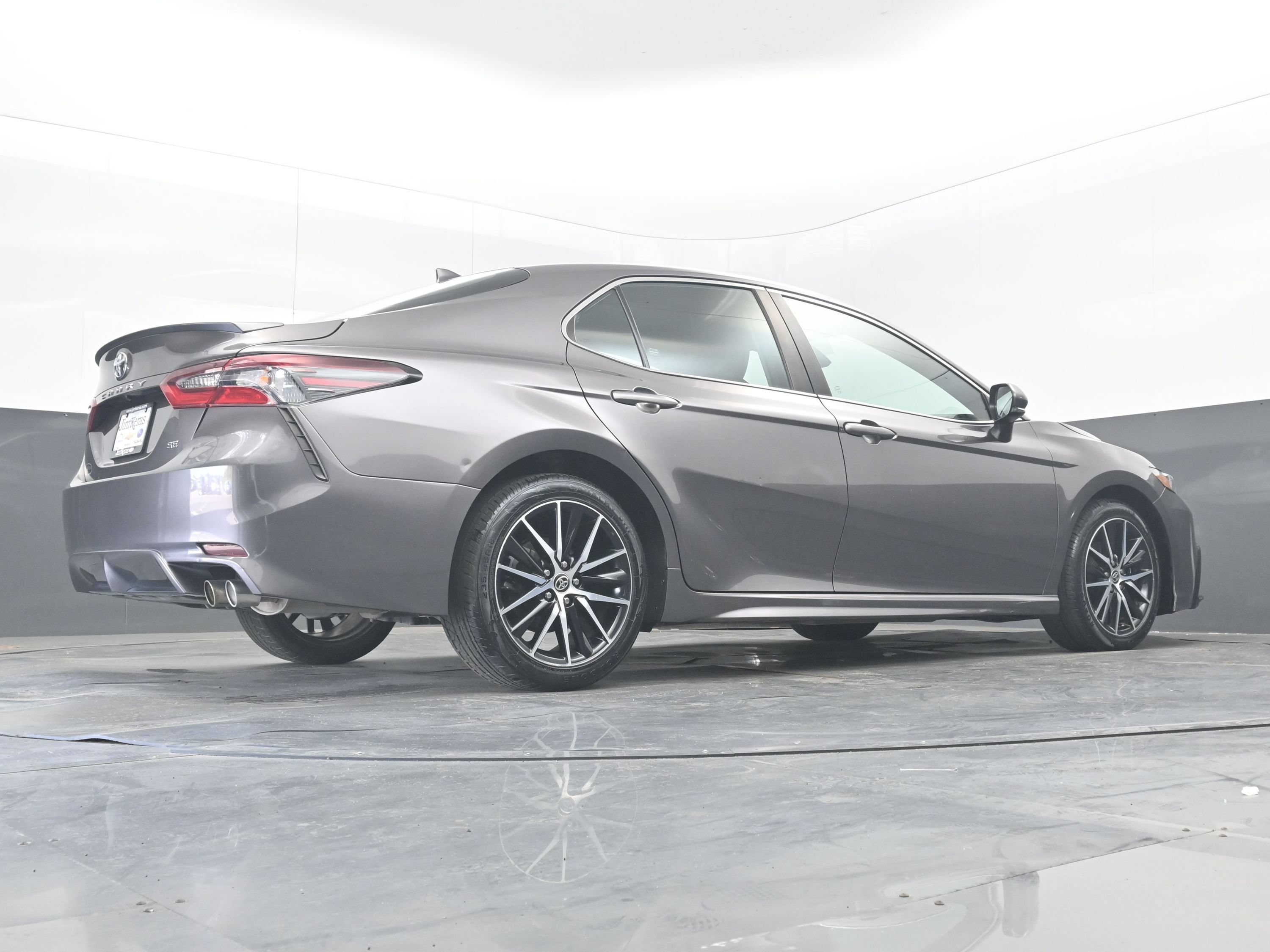 Used 2023 Toyota Camry SE FWD image 35