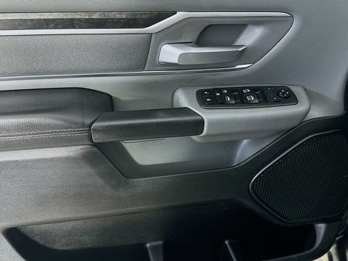 Used 2019 RAM 1500 Big Horn RWD image 23