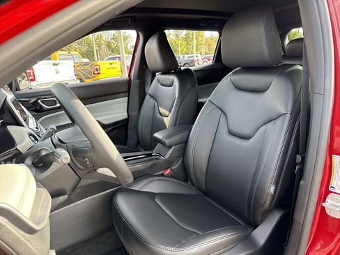 New 2026 Jeep Compass Limited w/ Sun, Sound & Navigation Group image 10