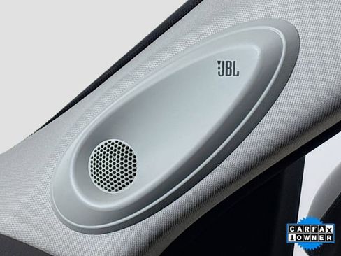 Used 2023 Toyota Highlander Platinum image 18