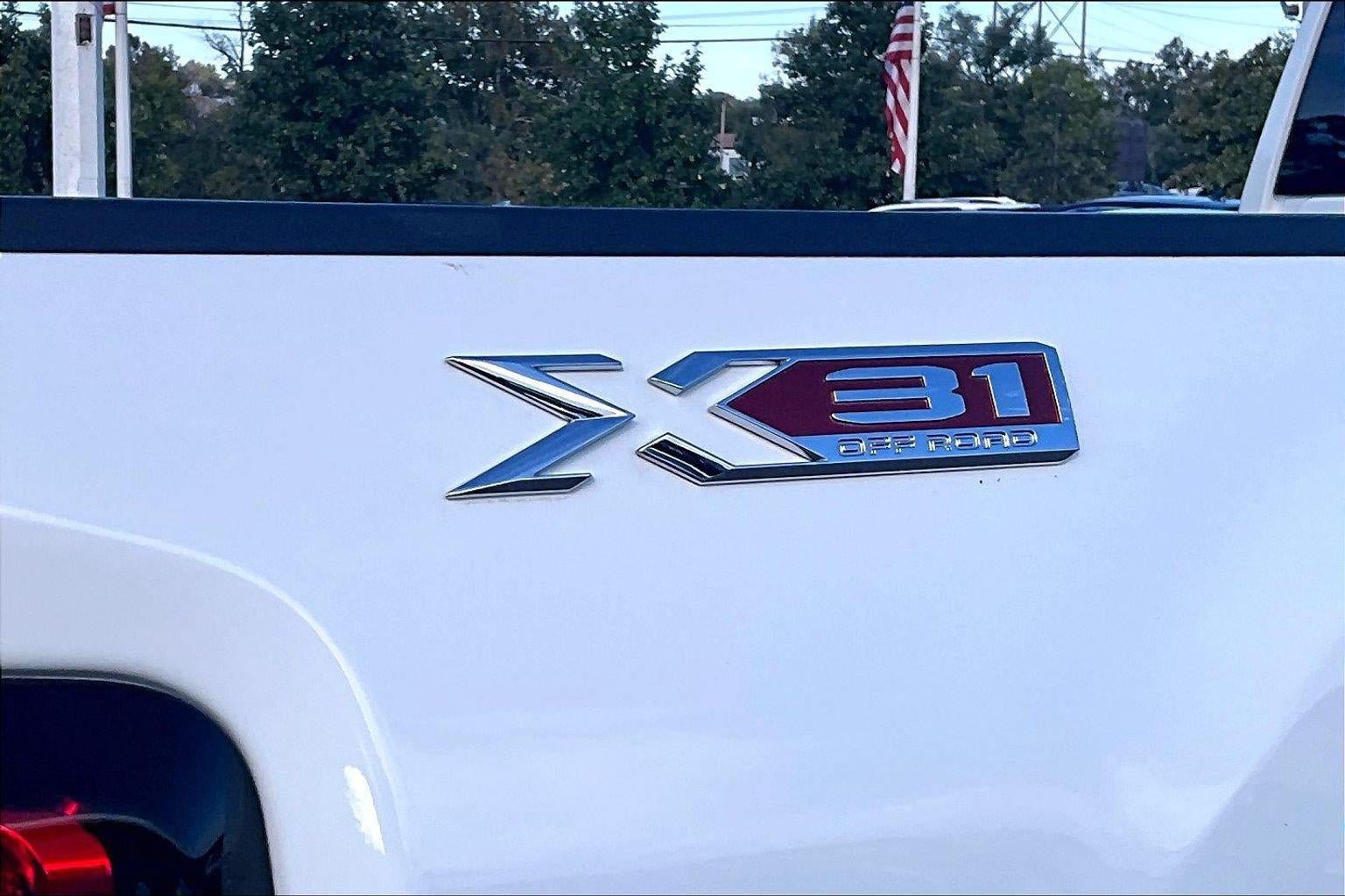 Used 2024 GMC Sierra 2500 Pro AWD/4WD image 8